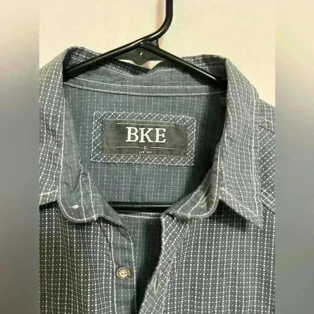 Boys Buckle Dress Shirt Lt blue Size Large 14-16 A0004